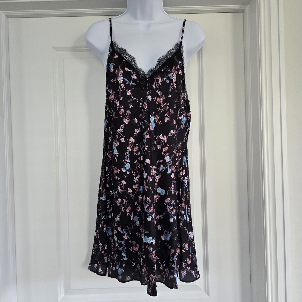 Victoria's Secret Black Floral Lace Trim Cami Slip